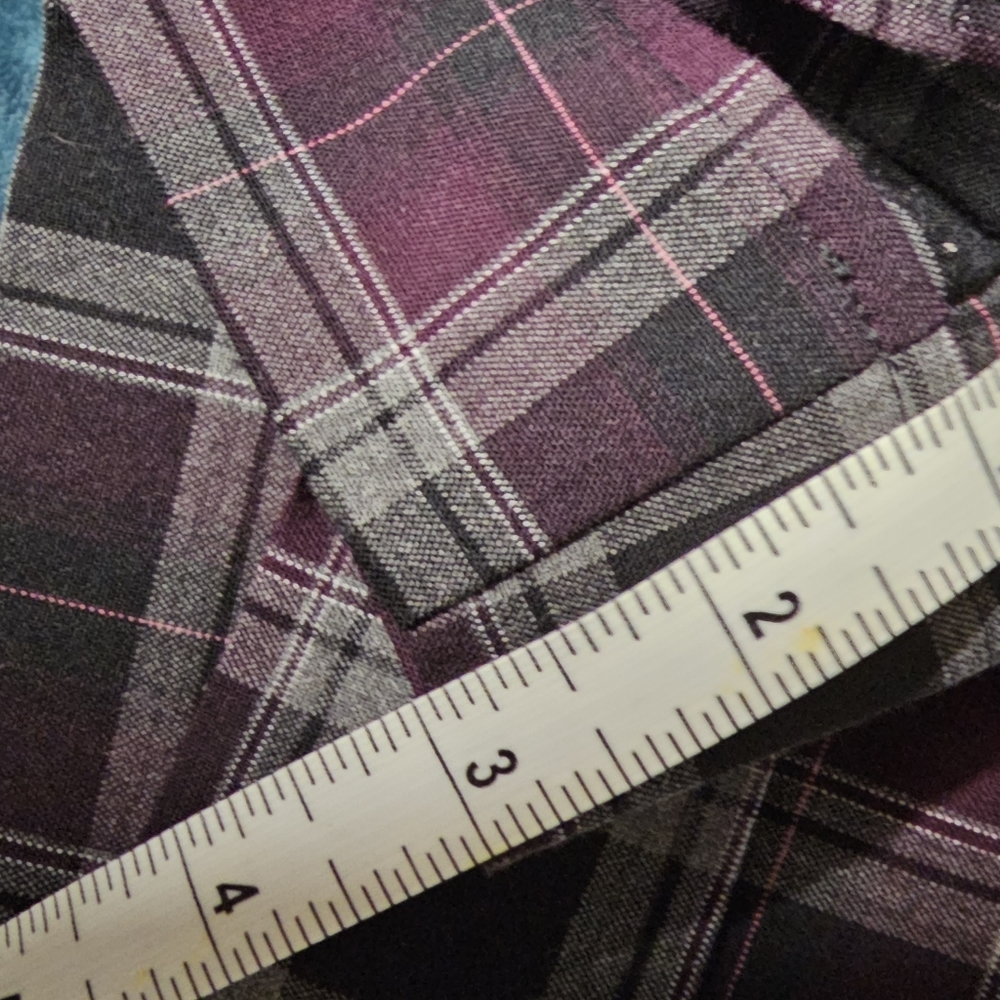 4/$20 Plaid Black & Burgundy Shorts - Picture 4 of 5